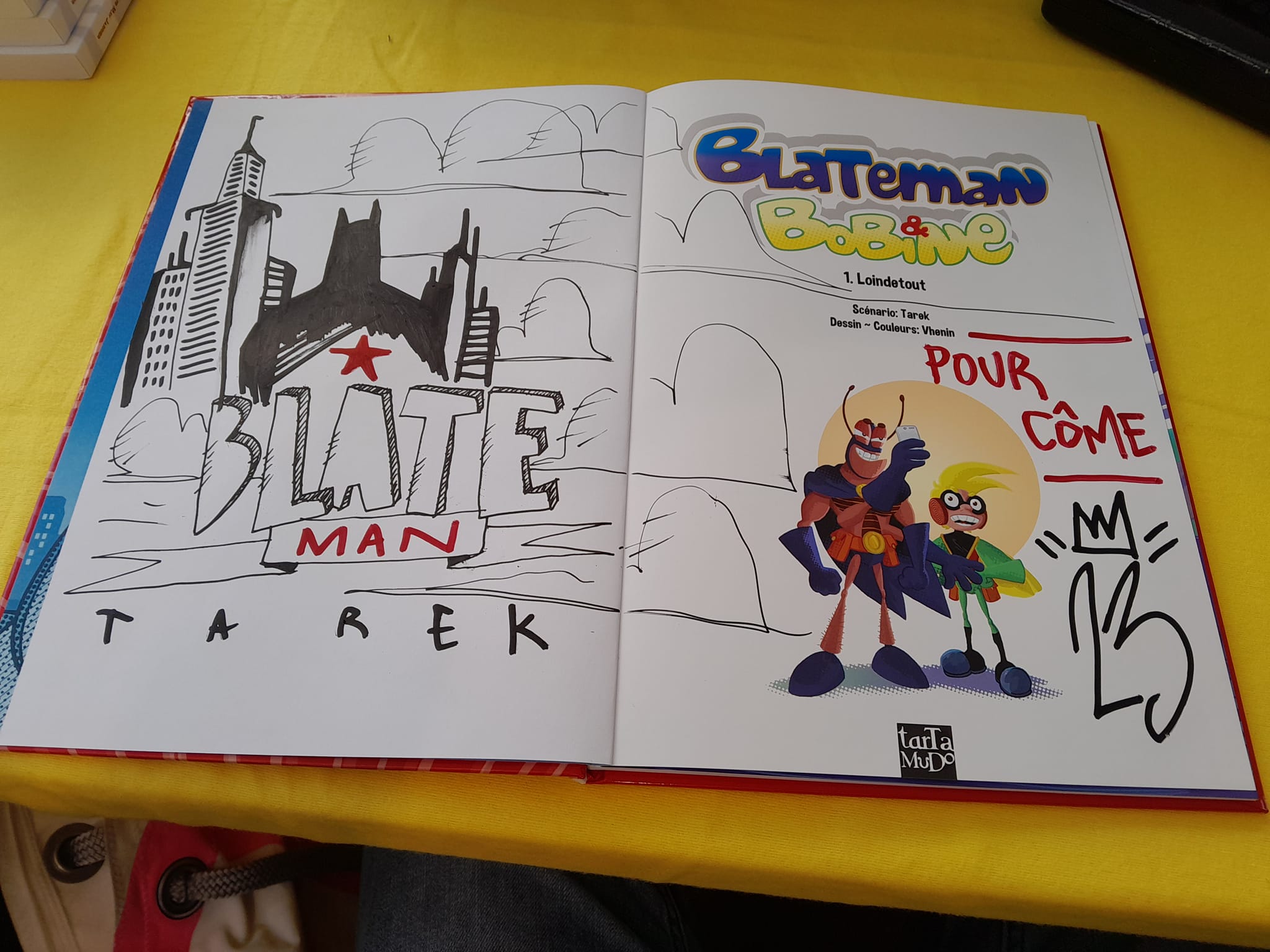 At the "Au Jardin des bulles" bookshop